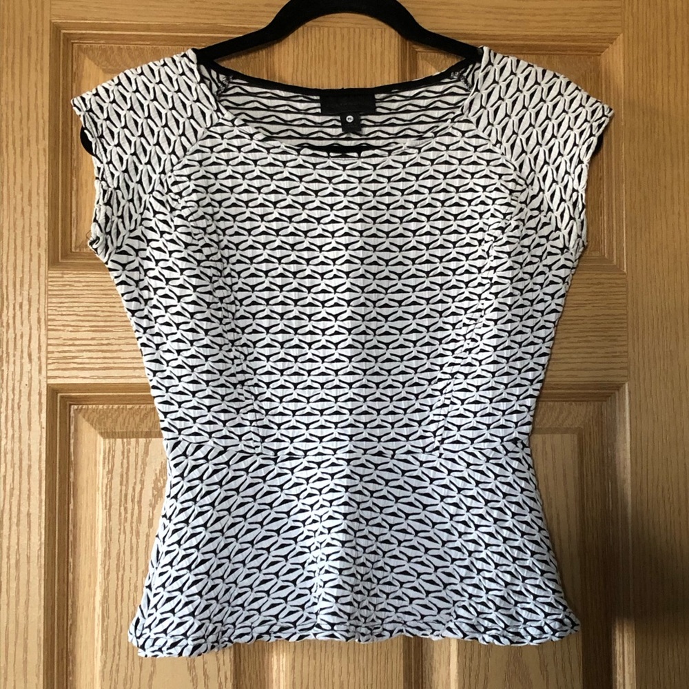 Worthington black & white top